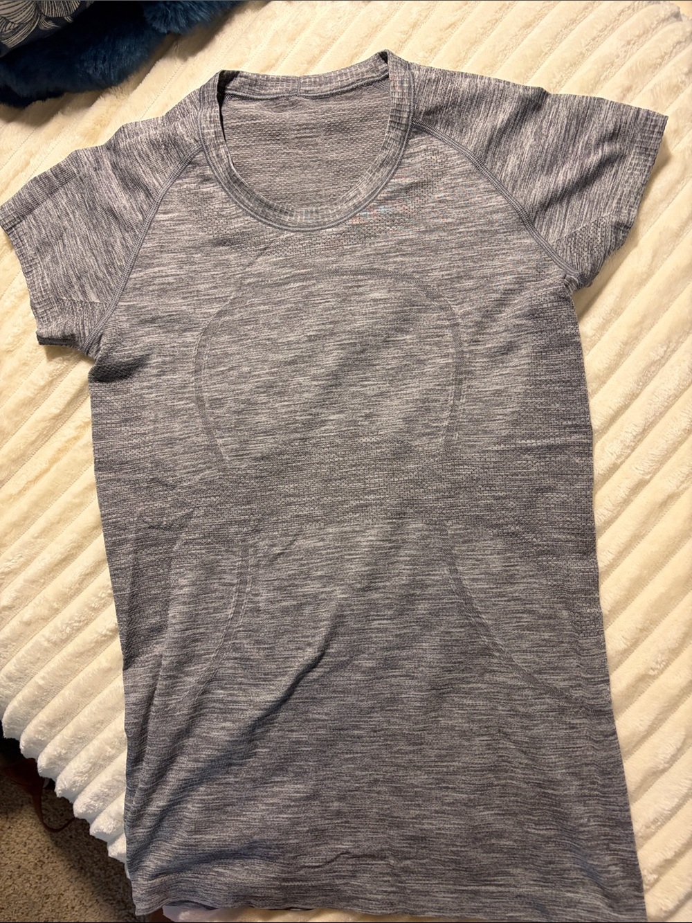 Lululemon short sleeve swiftly, size 8